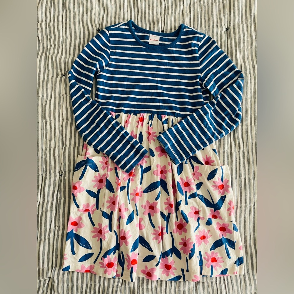 Hanna Andersson size 130 (8) dress